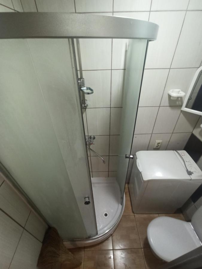 Apartmán Смарт-Економ,10 Хв До Ж/Д Вокзалу Lvov Exteriér fotografie