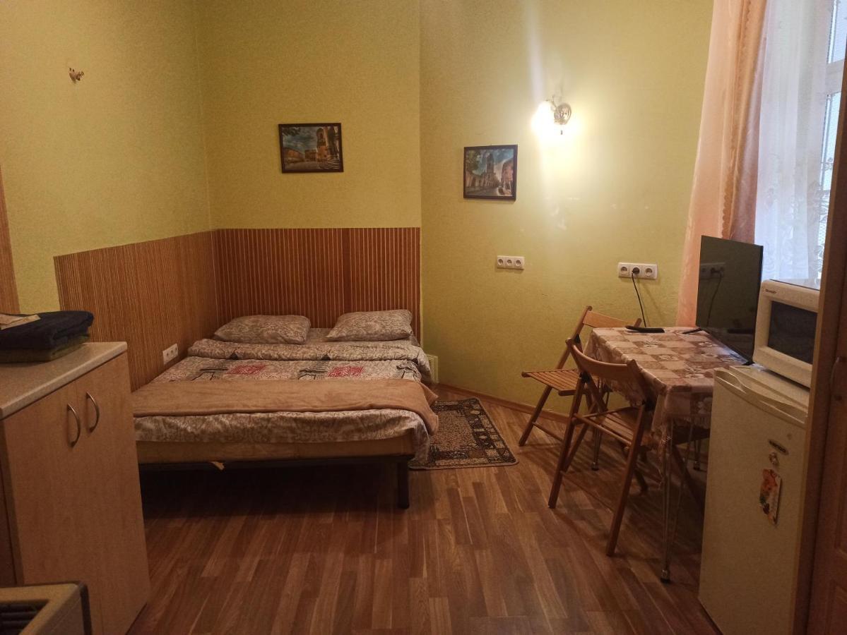 Apartmán Смарт-Економ,10 Хв До Ж/Д Вокзалу Lvov Exteriér fotografie